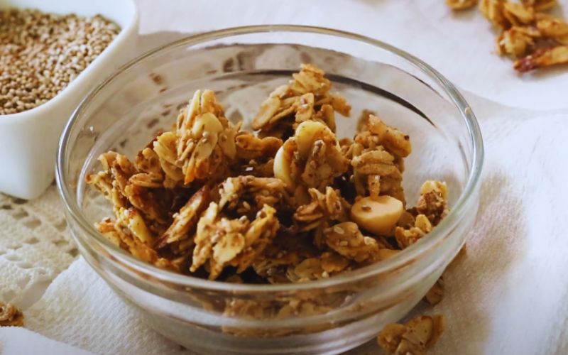 Honey Vanilla Granola Recipe